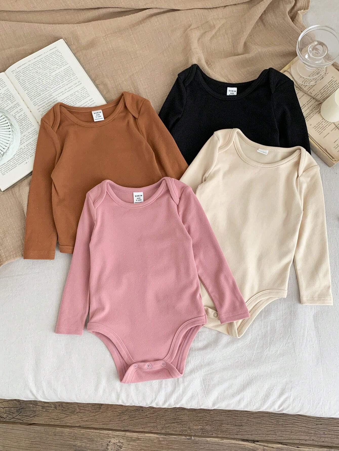 1 pc /Newborn Baby Girl Cute Knitted Solid Color Footed Rompers  Fall/Winter