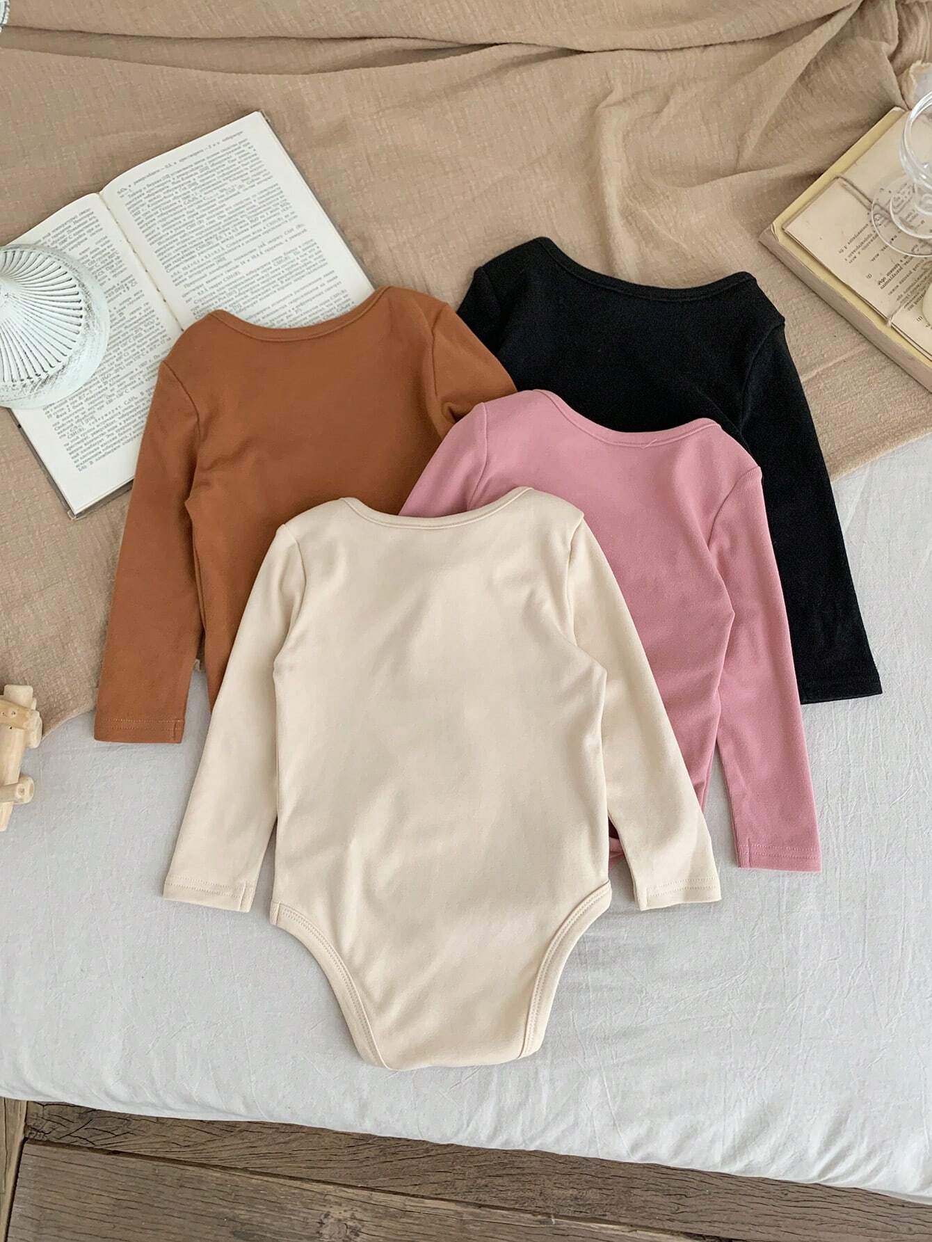 1 pc /Newborn Baby Girl Cute Knitted Solid Color Footed Rompers  Fall/Winter