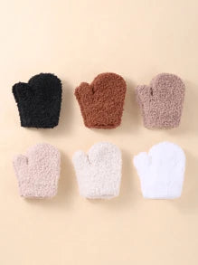 1 Pairs Of Baby Magic Elastic Gloves.